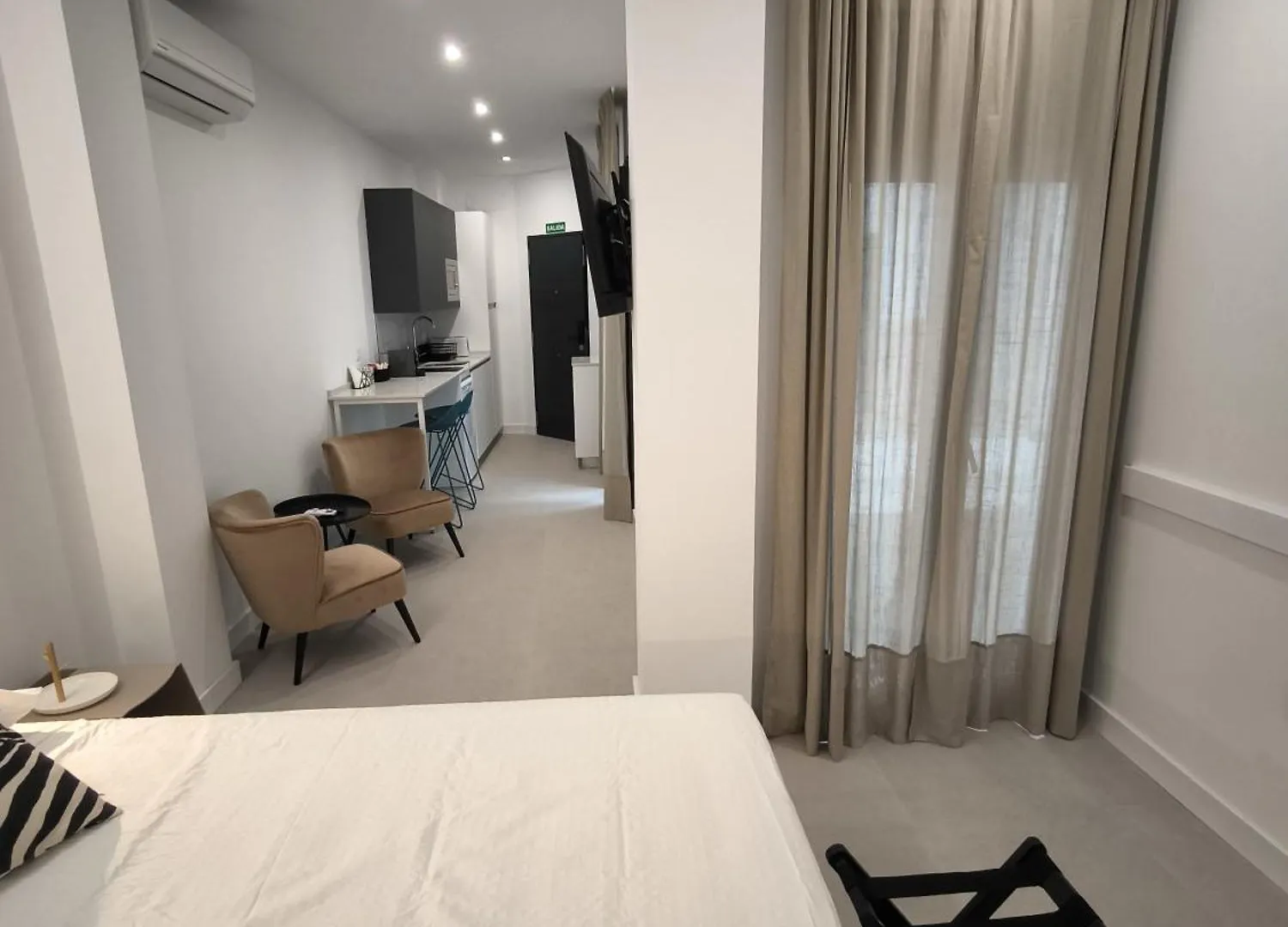 Aparthotel Capuchinos 31 Málaga
